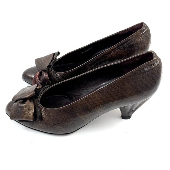 1980's STUART WEITZMAN metallic snakeskin leather pumps - Picture 16 of 16